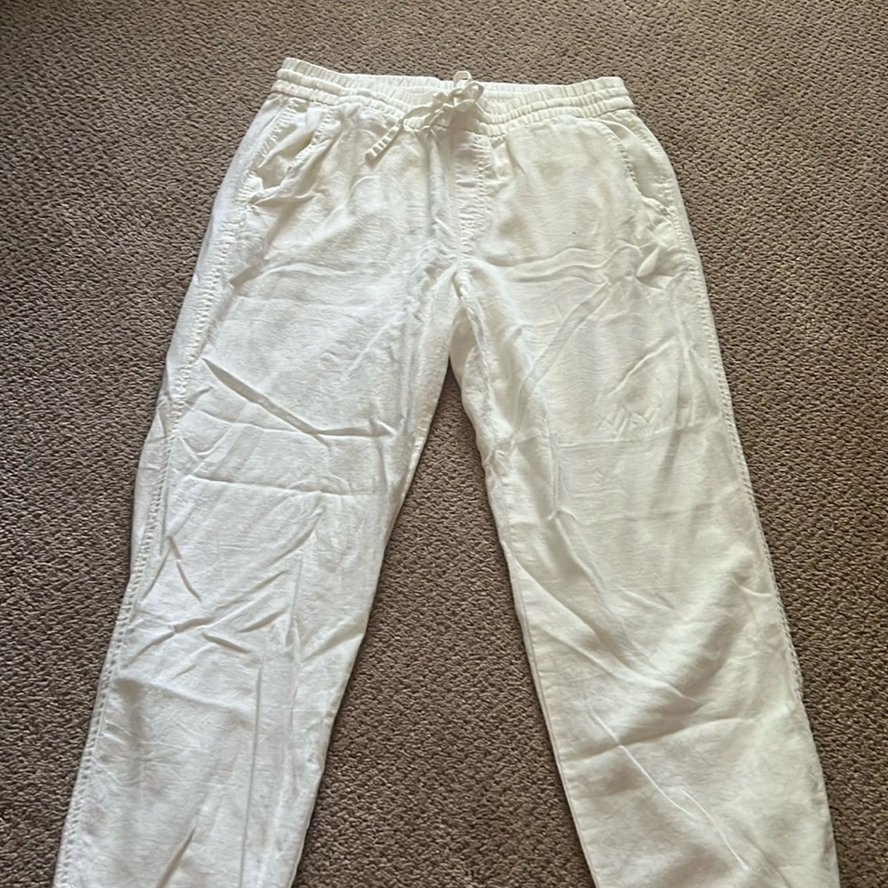 Women’s beige linen pants
